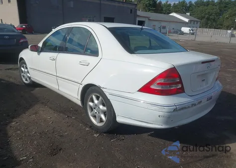 2003 Mercedes-Benz C 240 из США, поврежденный, VIN WDBRF81J93F410923